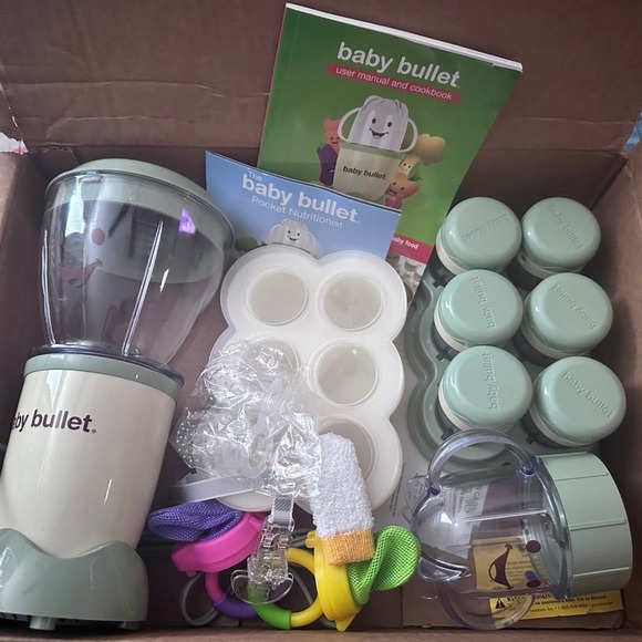 Baby Bullet with Accessories - Picture 1 of 7